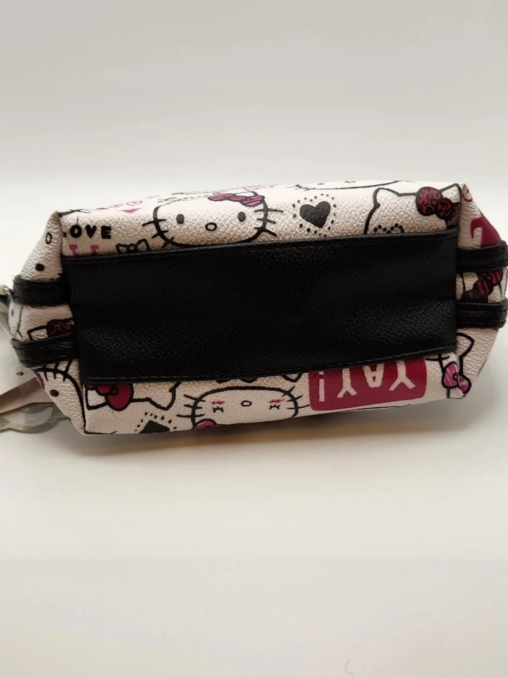 Sanrio Hello Kitty cosmetic bag white pink Faux Leather NWT